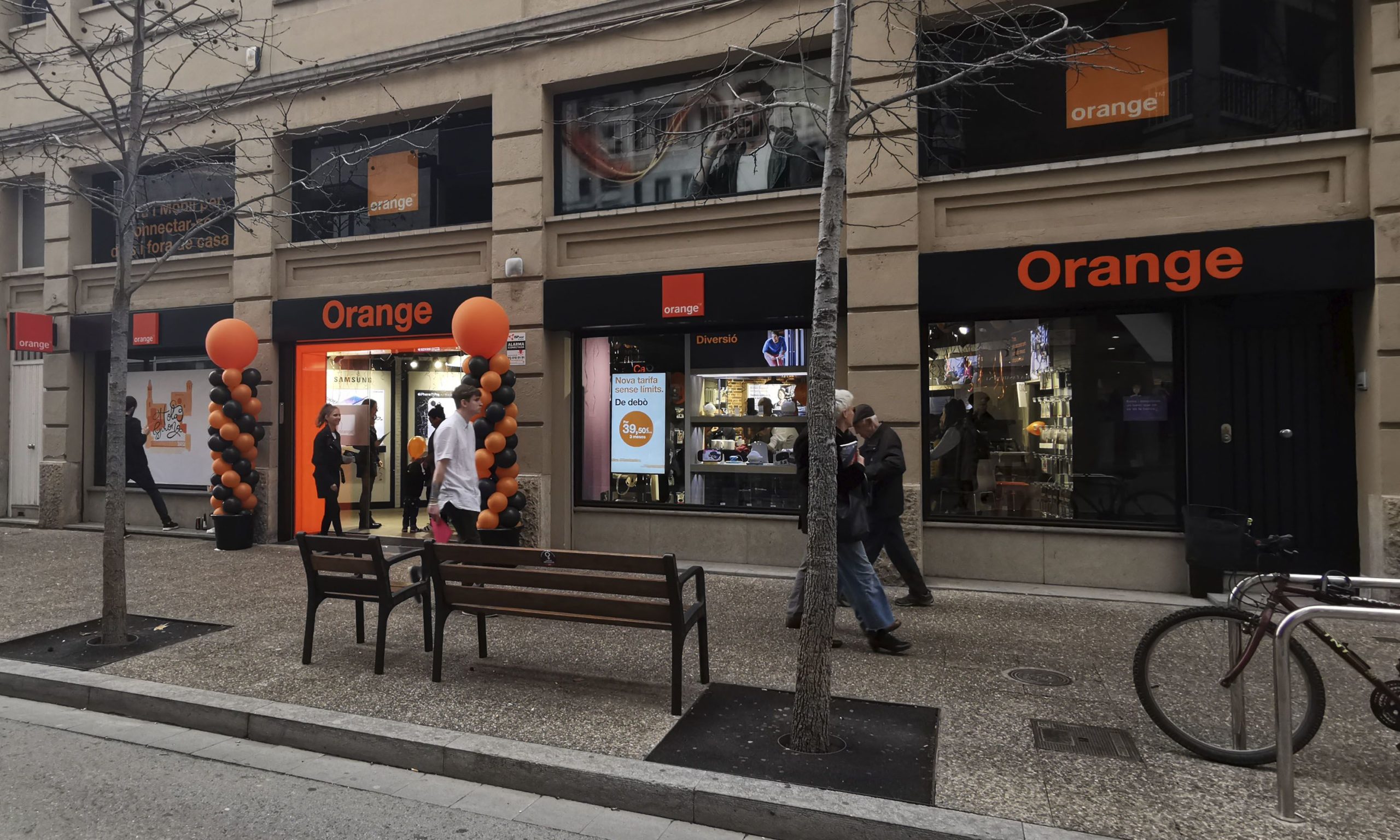 ISP Grup abre su primera Smart Store de Orange en Girona El Digital