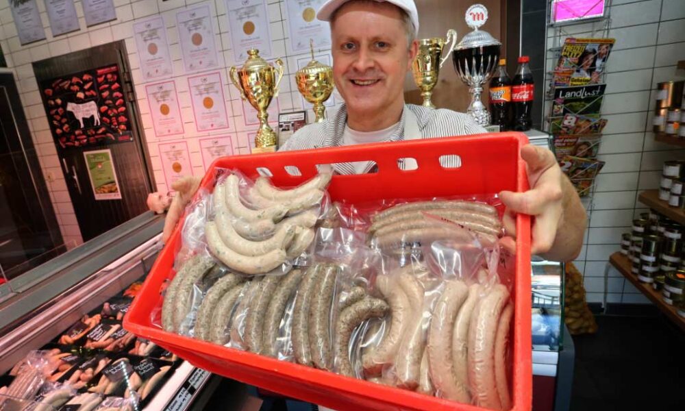 Creativo carnicero alemán ofrece salchichas con Viagra natural