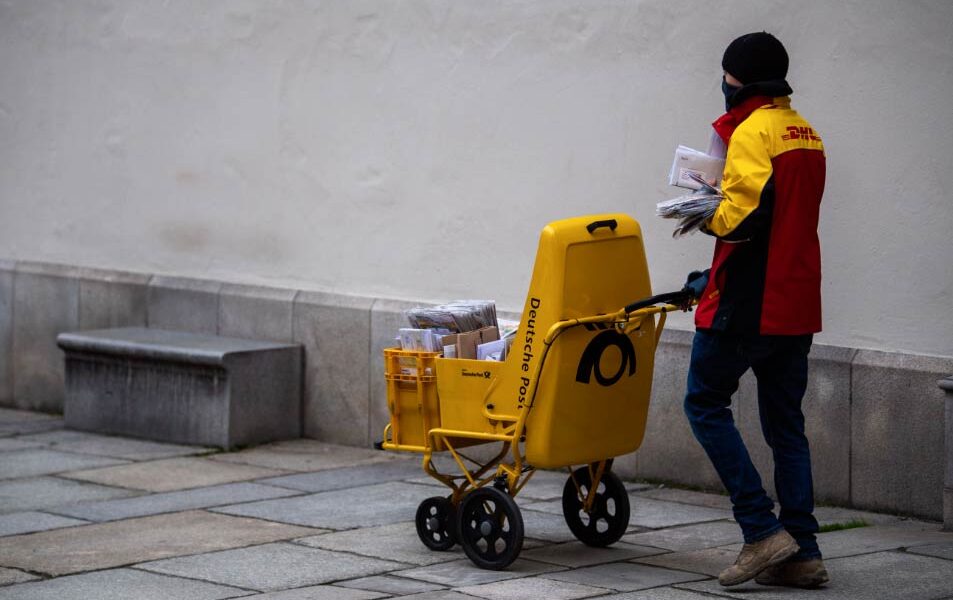 DHL bate su récord de envíos