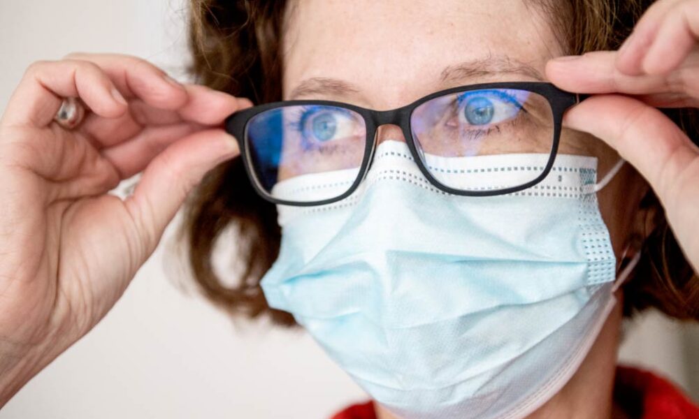 Cómo limpiar mejor las gafas
