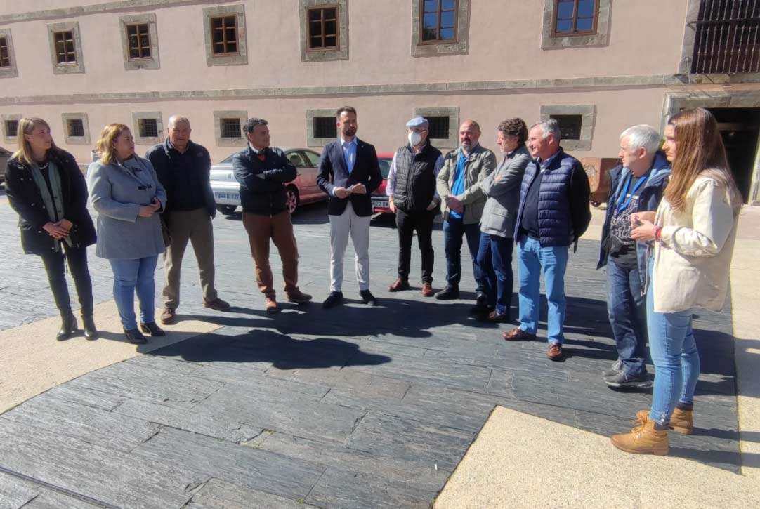 Álvaro Queipo: «El PSOE vuelve a engañar a los vecinos del Suroccidente asturiano»