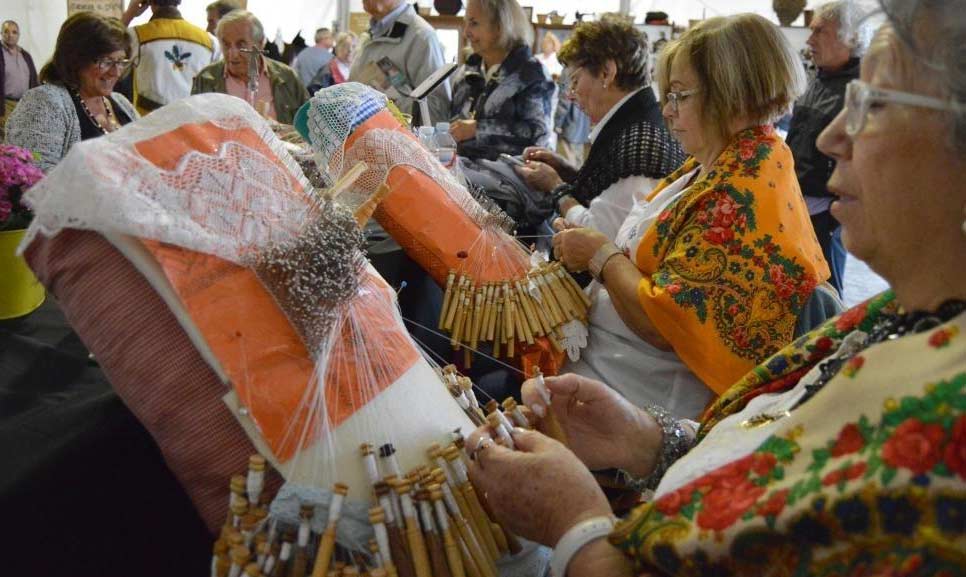 Encaje de Bolillos en Oviedo